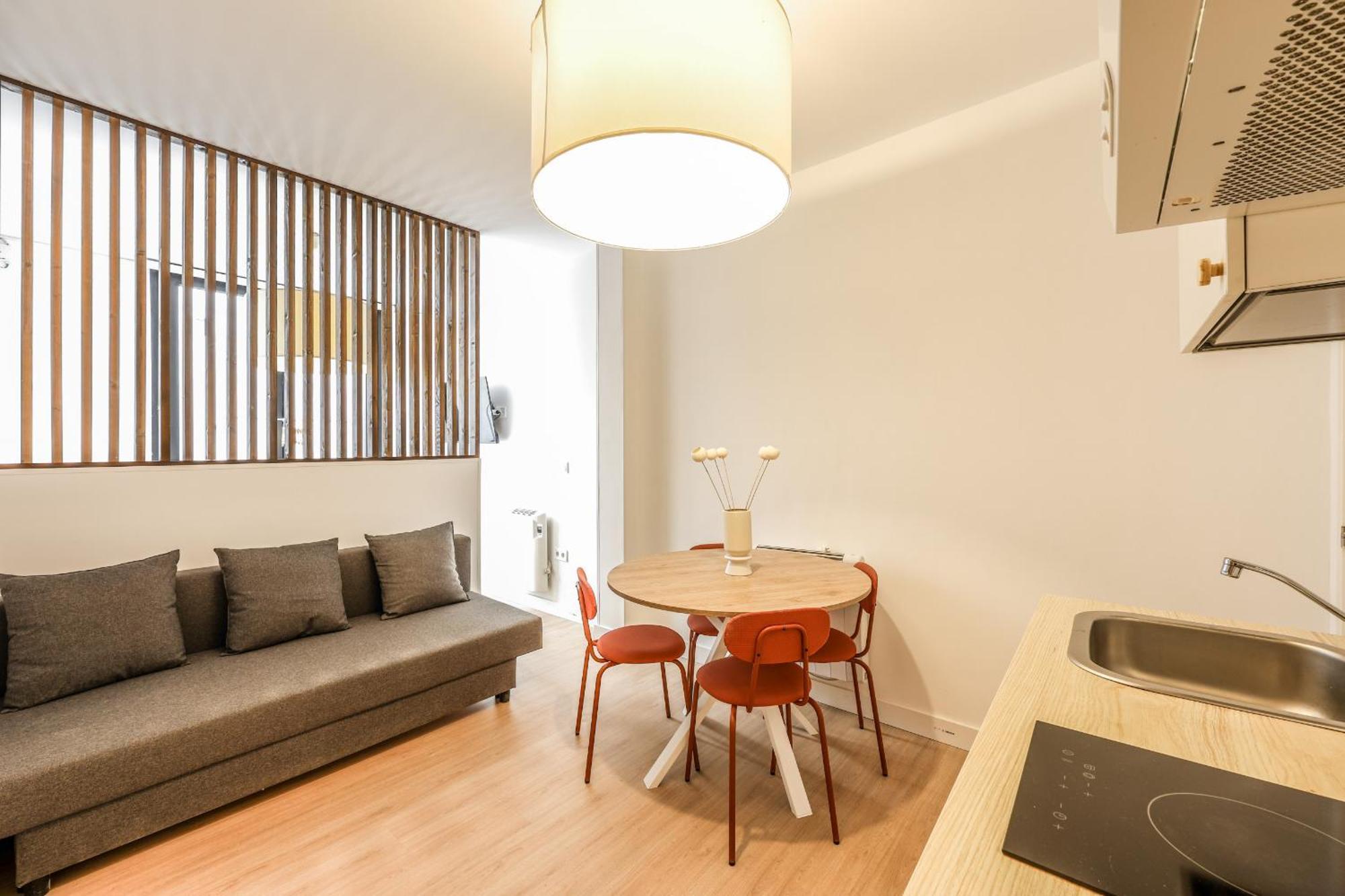 Pequeno Apartamento Reformado En Tirso De Molina Alquiler Temporal Madri Exterior foto